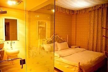 Lucky 5 Million Express Hotel Yuxi Kunming Luaran gambar